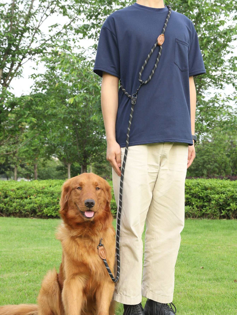 PetHaven.comPet Multifunctional Adjustable Reflective Hand Holding RopePet Multifunctional Adjustable Reflective Hand Holding RopeProduct information: 
Pet Multifunctional Adjustable Reflective Hand Holding Rope is the perfect accessory for every pet owner who loves to go on outdoor adventures pet walker