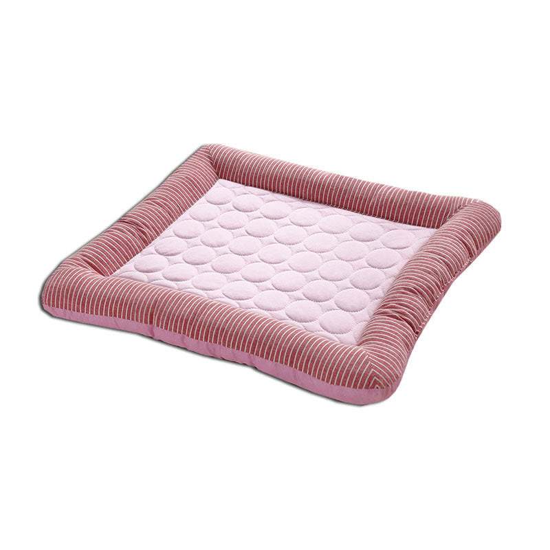 PetHaven.comCool Mat Blanket Ice Silk for PetsCool Mat Blanket Ice Silk for PetsOverview：Keep your furry friends comfortable during hot summer days with the Cool Mat Blanket Ice Silk for Pets. Made with breathable ice silk fabric, this mat ensurDog/Cat house
