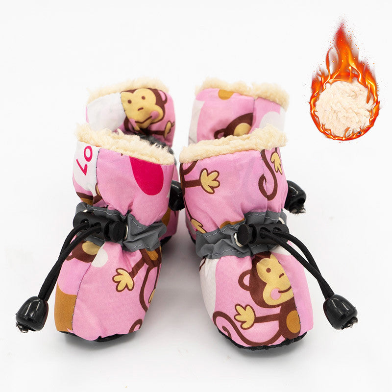 PetHaven.comDog Shoes Summer Foot Cover Anti-DirtyDog Shoes Summer Foot Cover Anti-Dirty And Waterproof Small Dog Pet RaOverview:
 
 1. With adjustable elastic band, not easy to lose
 
 2. Keep your cute dog's paws clean and warm
 
 3. Waterproof, can be worn on rainy days
 
 4. The sclothes