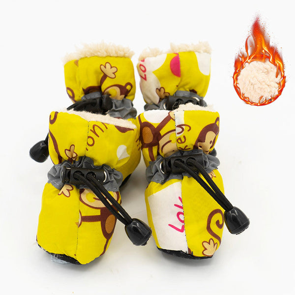 PetHaven.comDog Shoes Summer Foot Cover Anti-DirtyDog Shoes Summer Foot Cover Anti-Dirty And Waterproof Small Dog Pet RaOverview:
 
 1. With adjustable elastic band, not easy to lose
 
 2. Keep your cute dog's paws clean and warm
 
 3. Waterproof, can be worn on rainy days
 
 4. The sclothes