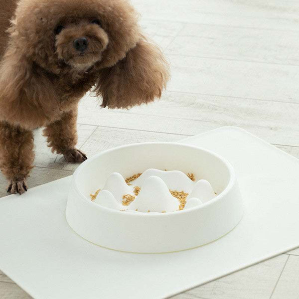 PetHaven.comPet Slow Food BowlPet Slow Food BowlMaterial: PP
 
 Color: off-white, blue
 
 Various shapes of mountains in the food plate, scientific separation design
 
 Unable to contact food in a large area at on0