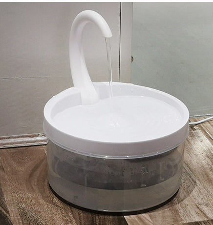 PetHaven.comAutomatic Circulation Drinking Fountain Drinking Fountain PetAutomatic Circulation Drinking Fountain Drinking Fountain PetOverview:
 
 1. Pet water dispenser: A water dispenser that mimics the flow of a faucet can confuse animals and encourage pets to drink more water without being frig0