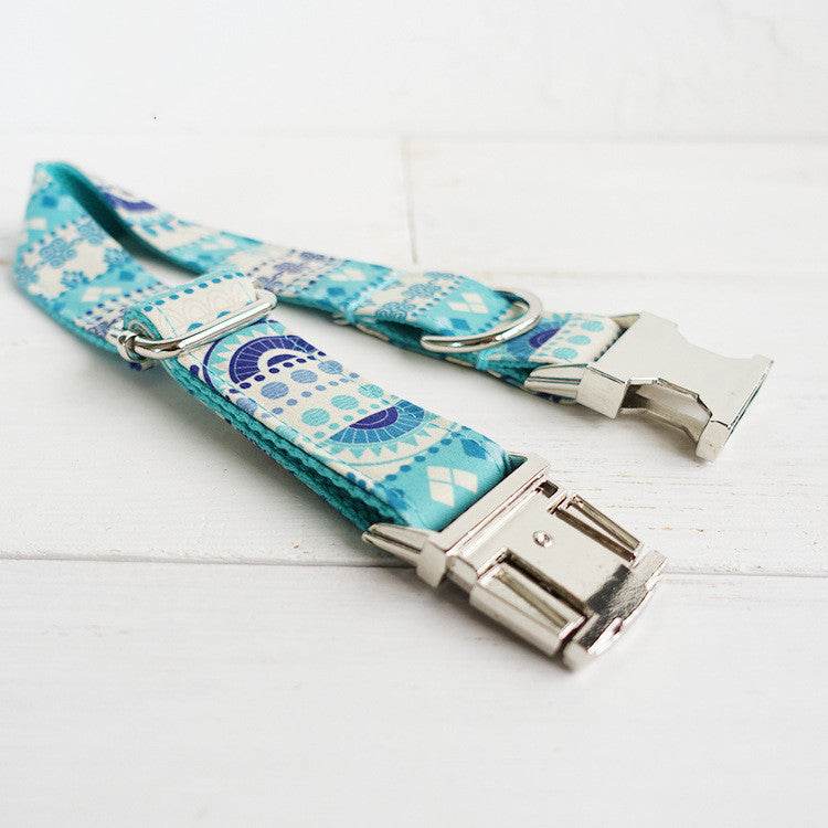 PetHaven.comPet blue flower collar handmade dog collarPet blue flower collar handmade dog collarAdd a touch of charm to your pet's look with this Pet blue flower collar handmade dog collar. Designed with care and precision, this collar is a perfect blend of sty7
