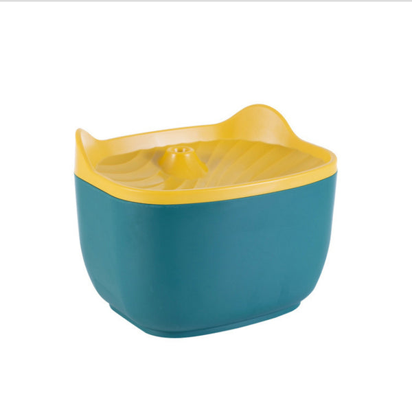 PetHaven.comWashable Pet Cat Drinking FountainRemovable And Washable Pet Cat Drinking FountainProduct information:
 


 Material: ABS
 
 Specification: pink purple, green yellow
 
 Capacity: 2.5L
 
 Power supply: DC 5V 50Hz 100ma
 
 Size: 21*16.5*15.5CM


 
 0