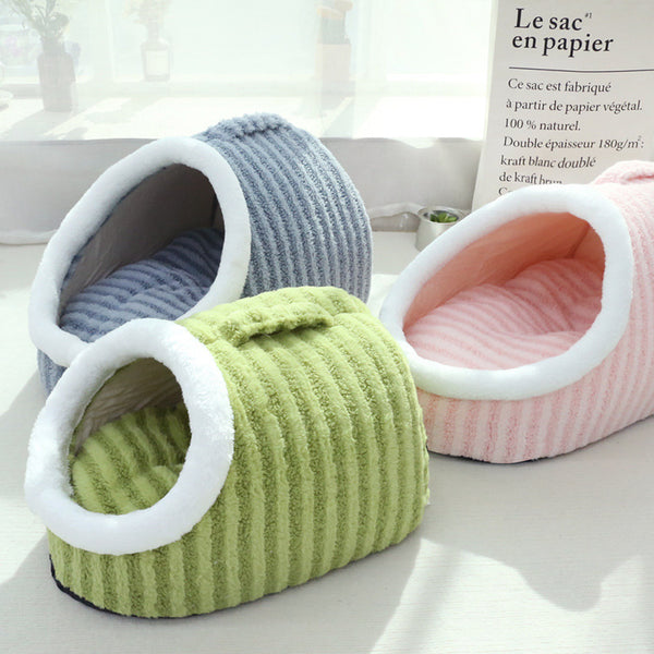 PetHaven.comThickenedThickened Three-dimensional Cat Nest Macaron Double-piece Autumn And WProduct information:
 
 Color: Small size 45*30*25, medium 55*40*30, large 60*45*35
 
 Specifications: pink, green, blue, yellow
 
 Material: cloth
 
 Applicable objbed