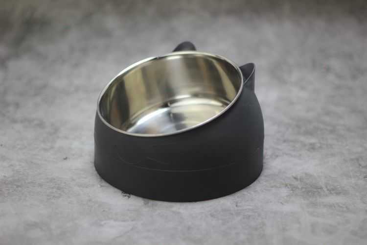 PetHaven.comPet food potPet food potConcept of design


 Overall increase, improved posture of pets that eat


 The prone position of the cat during feeding can cause pressure on the cervical vertebra.0