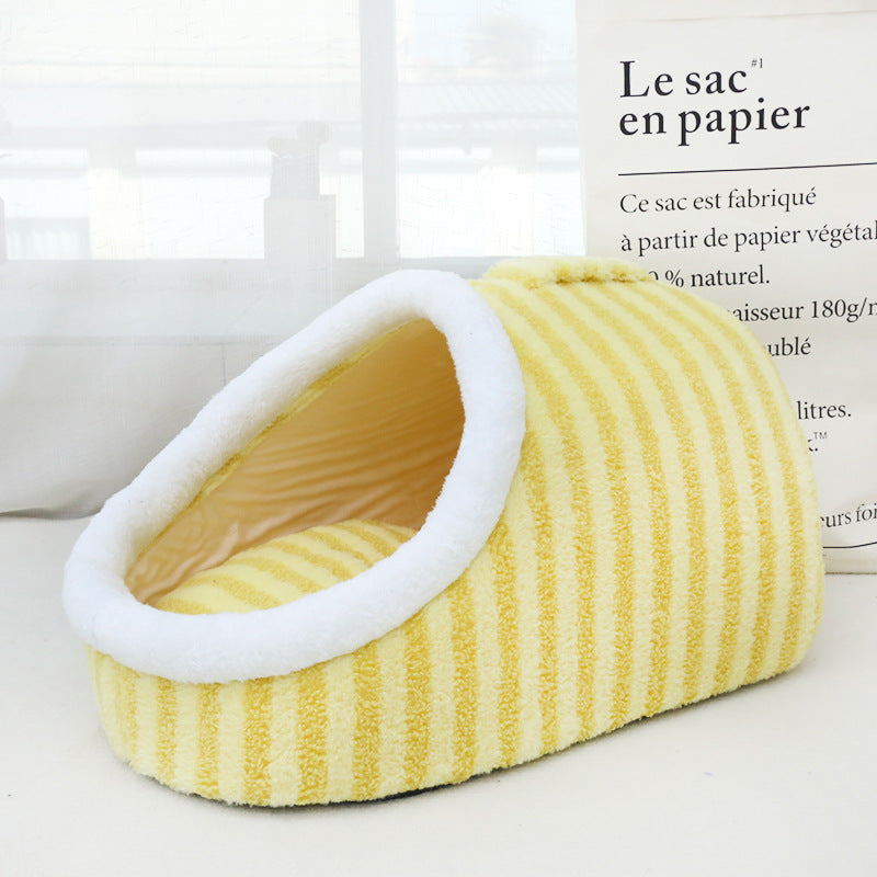 PetHaven.comThickenedThickened Three-dimensional Cat Nest Macaron Double-piece Autumn And WProduct information:
 
 Color: Small size 45*30*25, medium 55*40*30, large 60*45*35
 
 Specifications: pink, green, blue, yellow
 
 Material: cloth
 
 Applicable objbed