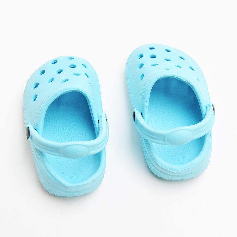 PetHaven.comFashion Personality Summer Dog ShoesFashion Personality Summer Dog ShoesProduct information:
 
 Color: blue, green, yellow, pink
 
 Size: suitable for adult cats and puppies
 
 Function: Decoration
 
 Material: EVA
 
 Applicable object: shoes