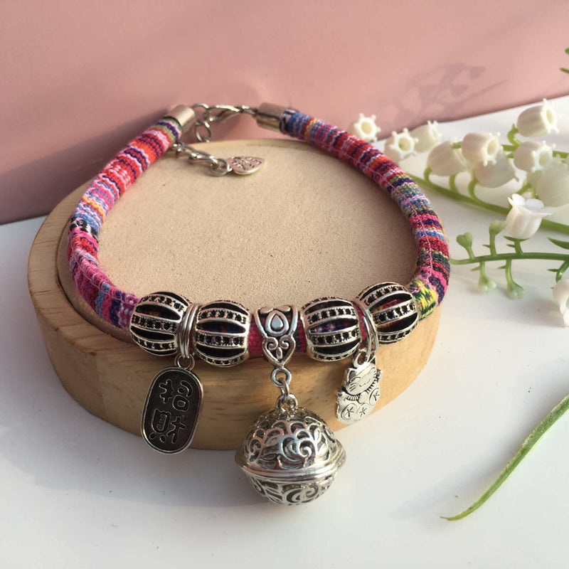 PetHaven.comCollars Prevent DogsDog Bells And Collars Prevent Dogs From Falling Out Of FavorCollars Prevent Dogs from Escaping and Running Off
Collars Prevent Dogs from wandering and getting lost. Designed with safety in mind, these prevent dogs from escapiaccessories