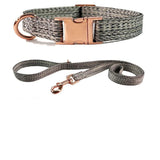 PetHaven.comFaux Linen Metal Buckle Collar Dog LeashFaux Linen Metal Buckle Collar Dog LeashProduct information:
"Upgrade your pet's walking experience with the Faux Linen Metal Buckle Collar Dog Leash. Designed for durability and style, this leash combines7