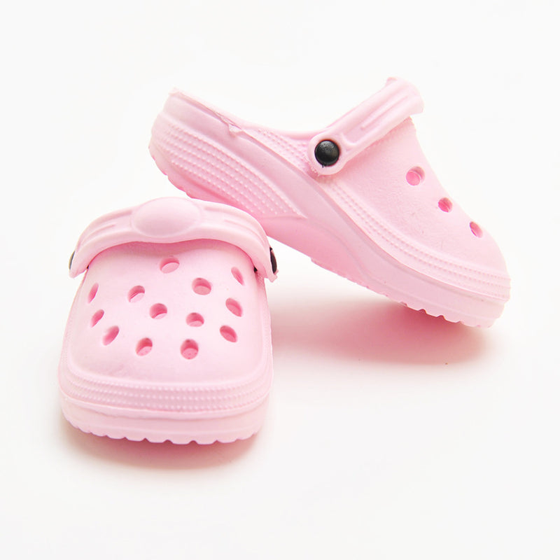 PetHaven.comFashion Personality Summer Dog ShoesFashion Personality Summer Dog ShoesProduct information:
 
 Color: blue, green, yellow, pink
 
 Size: suitable for adult cats and puppies
 
 Function: Decoration
 
 Material: EVA
 
 Applicable object: shoes